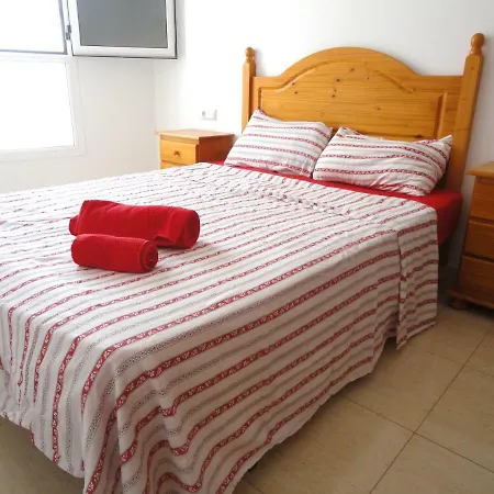 Apartamento Aeropuerto Playa *
